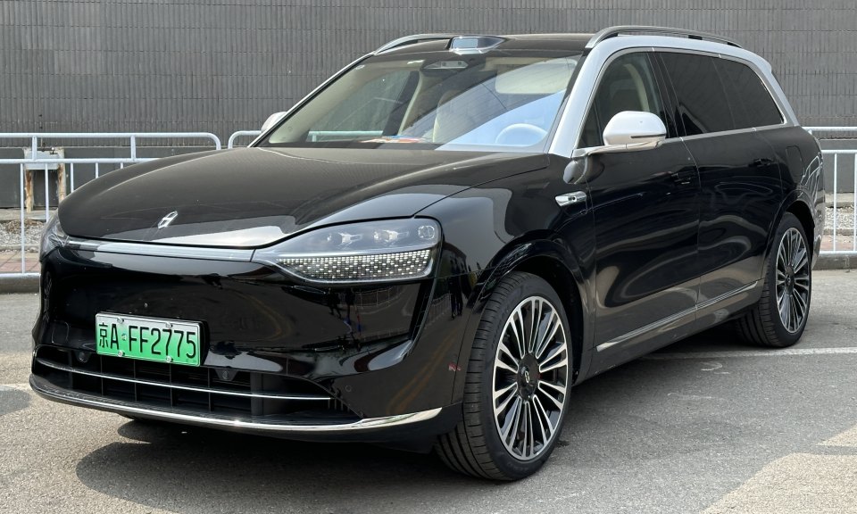 问界 M9