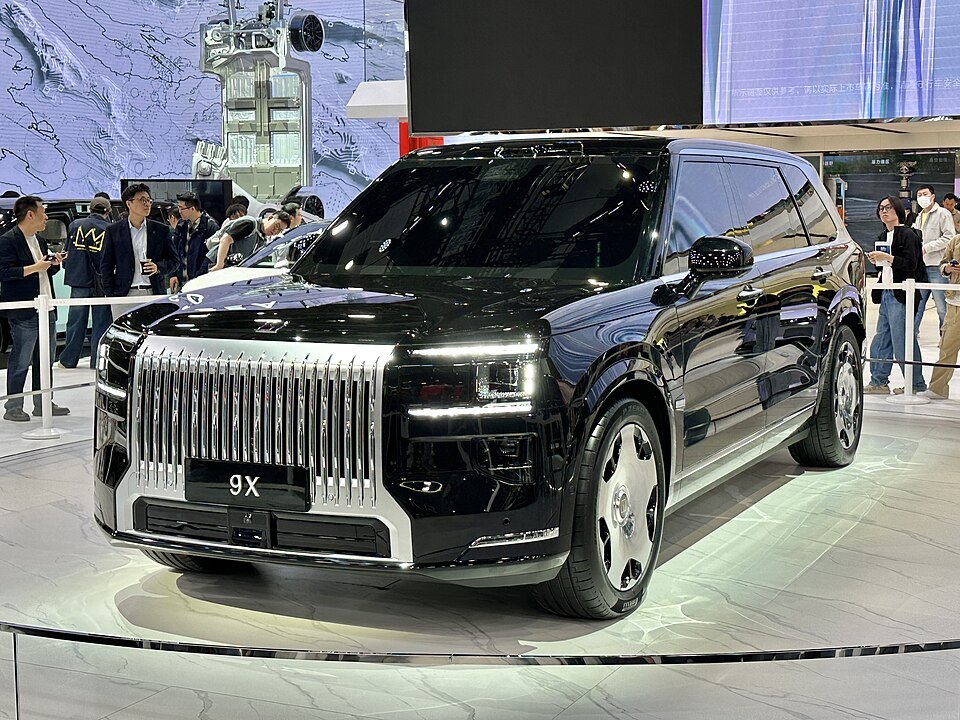 极氪9X